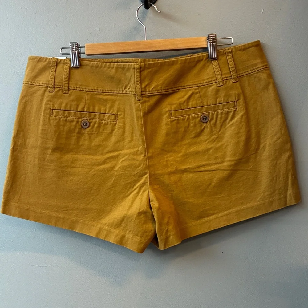 New York & Company East Village Mustard Shorts, 14 - Picture 5 of 6